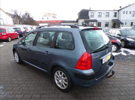 Peugeot - 307