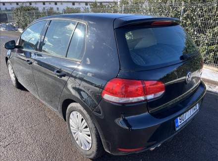 Volkswagen - Golf