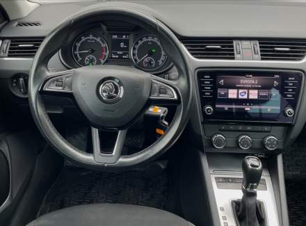 Škoda - Octavia
