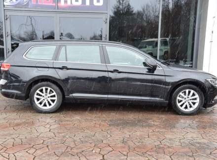 Volkswagen - Passat