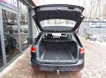 Volkswagen - Passat