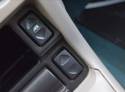 Land Rover - Freelander