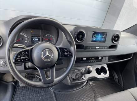 Mercedes-Benz - Sprinter