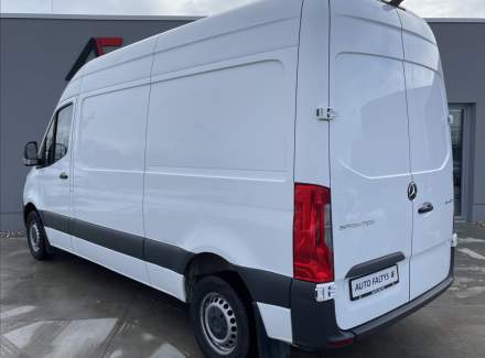 Mercedes-Benz - Sprinter