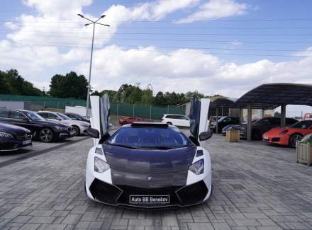 Lamborghini - Aventador