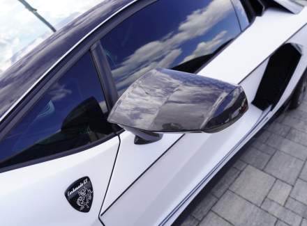 Lamborghini - Aventador