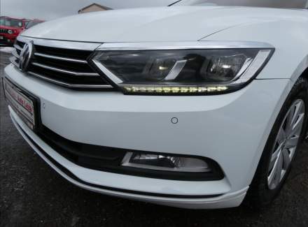 Volkswagen - Passat