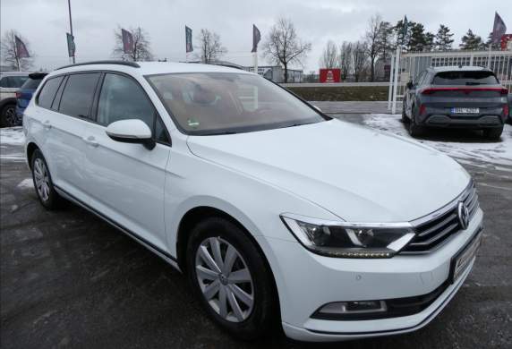 Volkswagen - Passat