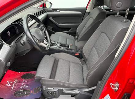 Volkswagen - Passat