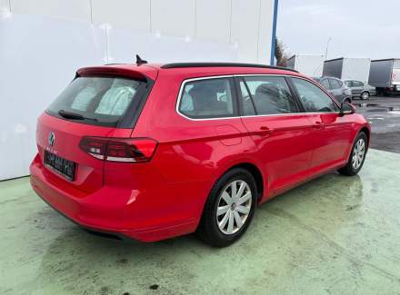 Volkswagen - Passat