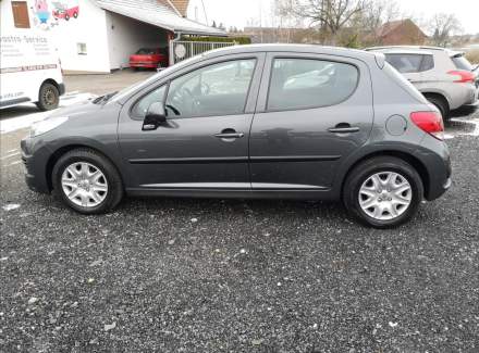 Peugeot - 207