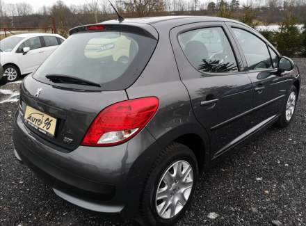 Peugeot - 207
