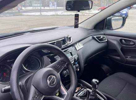 Nissan - Qashqai