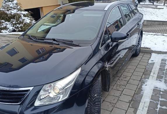 Toyota - Avensis