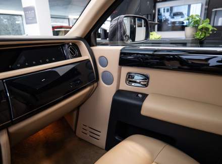 Rolls-Royce - Phantom