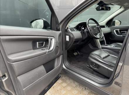 Land Rover - Discovery Sport