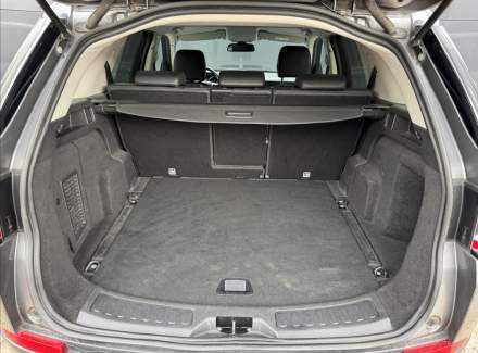 Land Rover - Discovery Sport