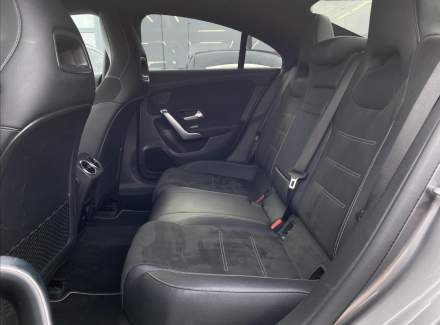 Mercedes-Benz - CLA