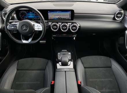 Mercedes-Benz - CLA