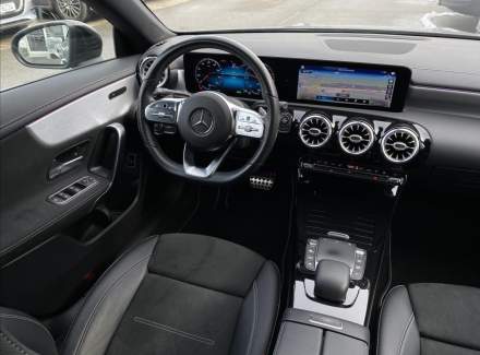 Mercedes-Benz - CLA