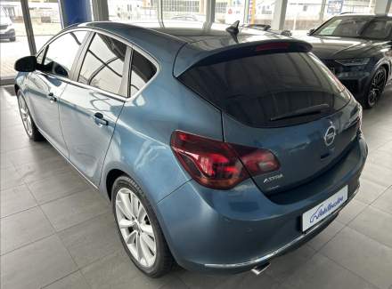 Opel - Astra