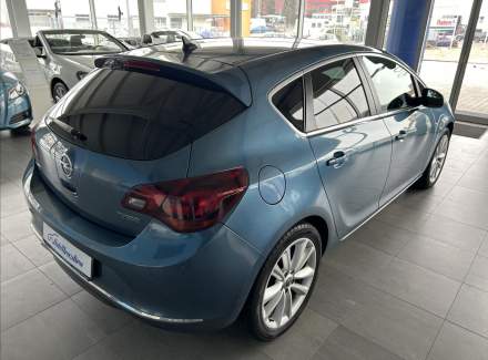 Opel - Astra