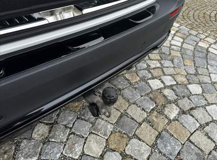 Mercedes-Benz - E-class