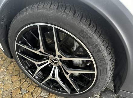 Mercedes-Benz - E-class