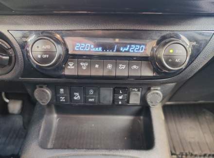 Toyota - Hilux