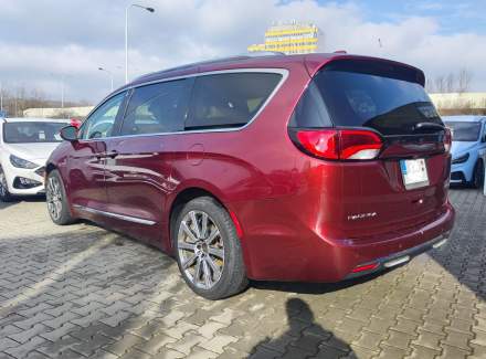 Chrysler - Pacifica