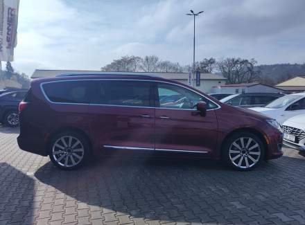 Chrysler - Pacifica