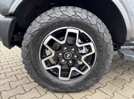 Ford - Bronco