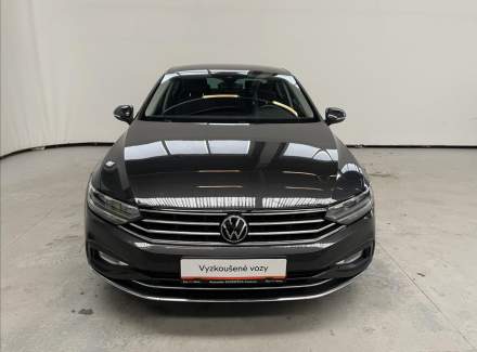 Volkswagen - Passat