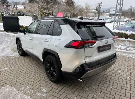 Toyota - RAV 4