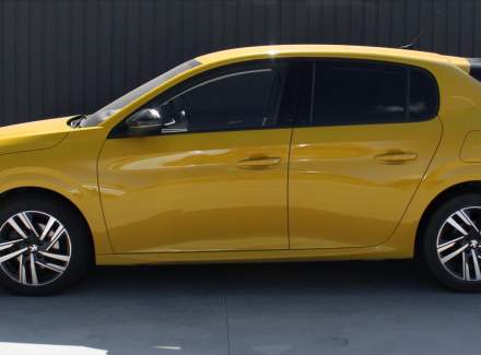 Peugeot - 208