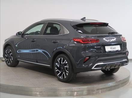 Kia - XCeed