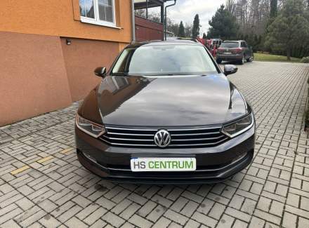 Volkswagen - Passat
