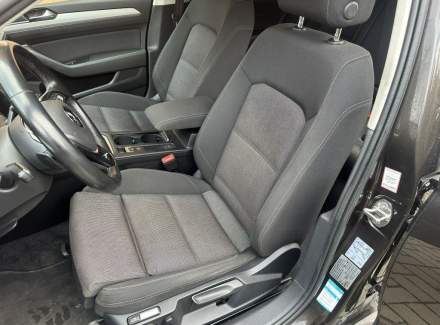 Volkswagen - Passat