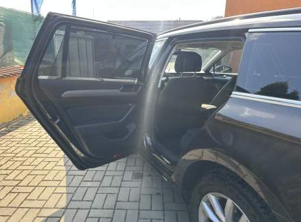 Volkswagen - Passat