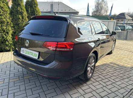 Volkswagen - Passat