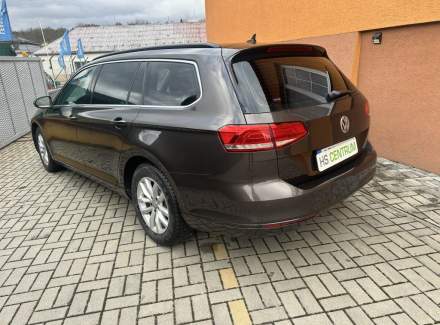 Volkswagen - Passat