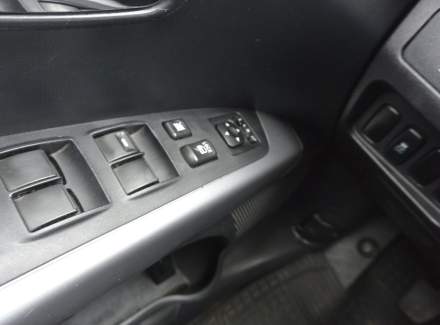 Mitsubishi - Outlander