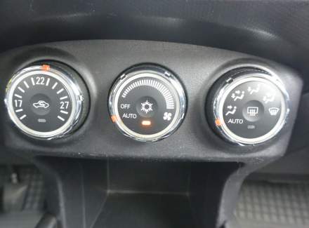 Mitsubishi - Outlander