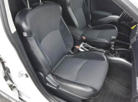 Mitsubishi - Outlander