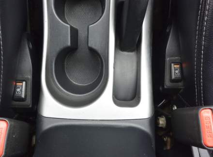 Mitsubishi - Outlander