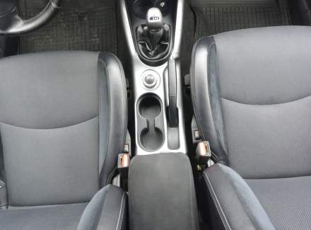 Mitsubishi - Outlander