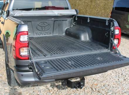 Toyota - Hilux