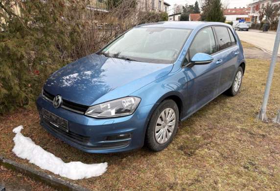 Volkswagen - Golf
