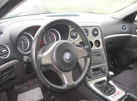 Alfa Romeo - 159