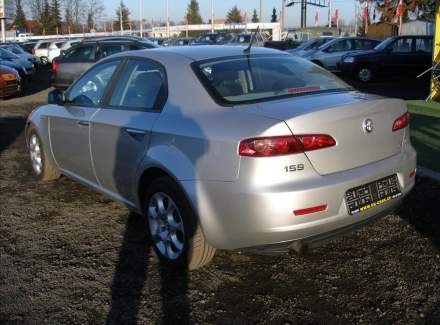Alfa Romeo - 159